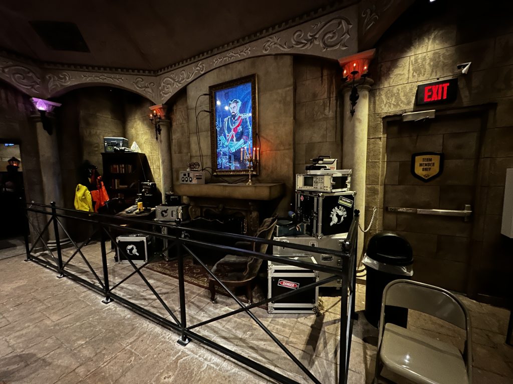 DarKoaster Queue Busch Gardens Williamsburg